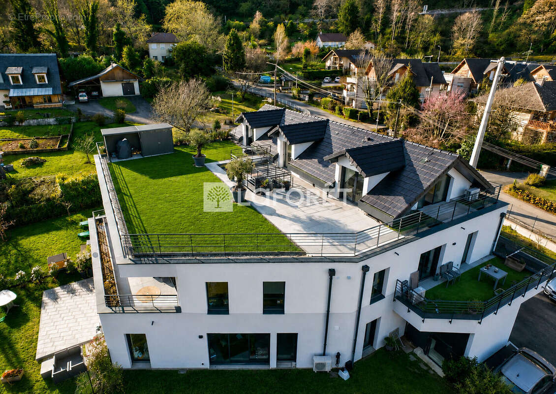 Appartement à BOURDEAU