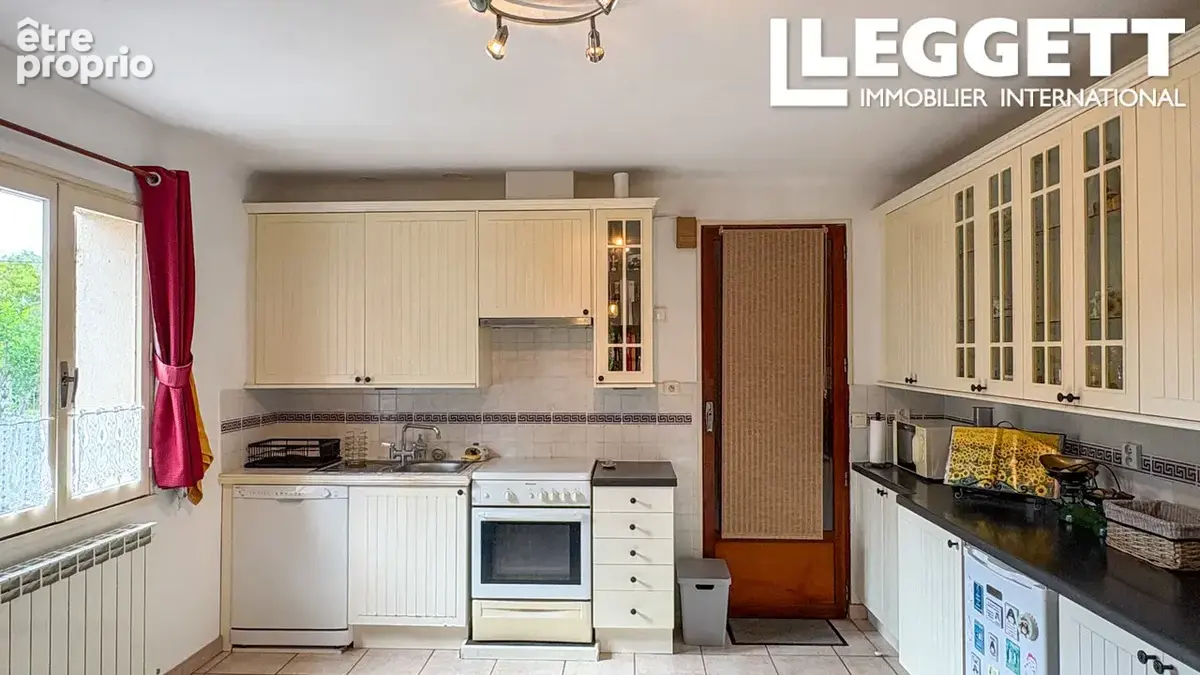 Maison individuelle de 4 chambres avec piscine chauffée, garage de 88 m² et jardin à Carcassonne - photo 3