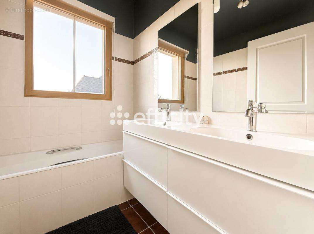 Appartement à SAINT-MAURICE