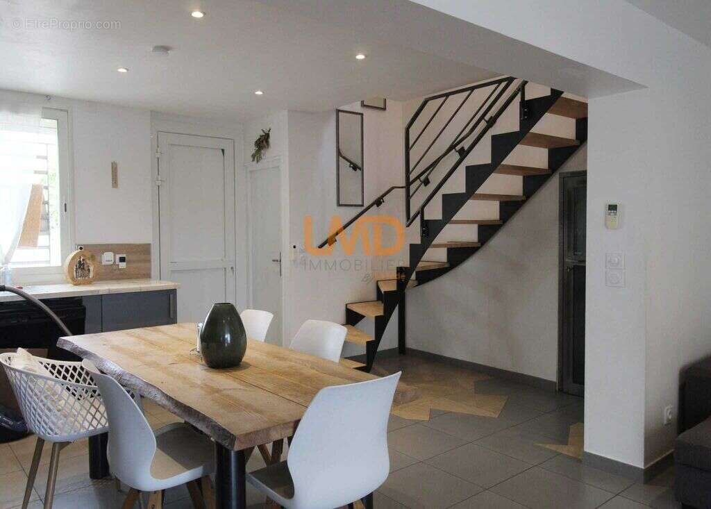 Villa avec pisicne dans quartier calme - photo 7