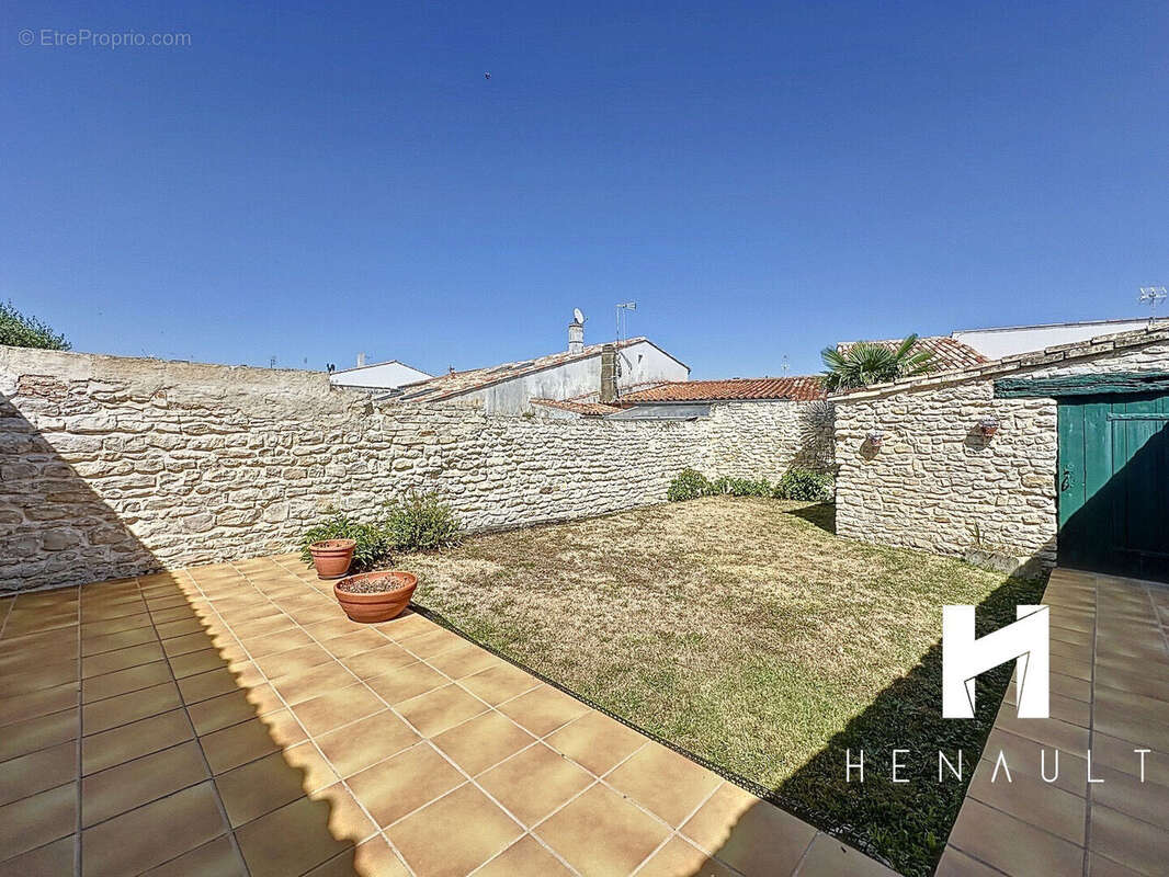 Maison à LA FLOTTE