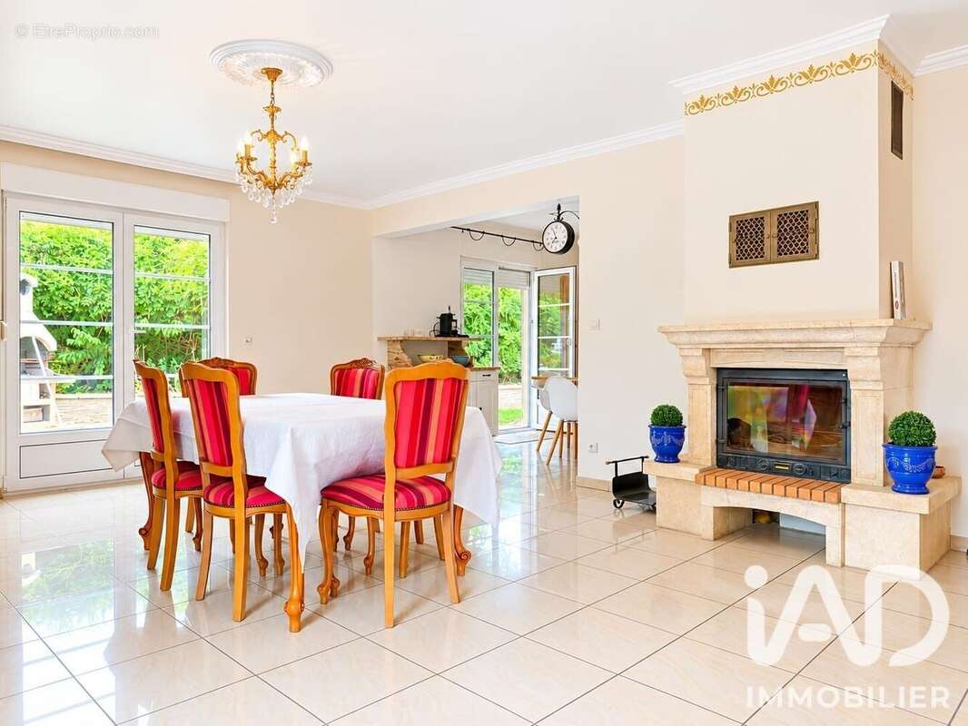 Maison 175 m² à Hombourg-Haut  - photo 4