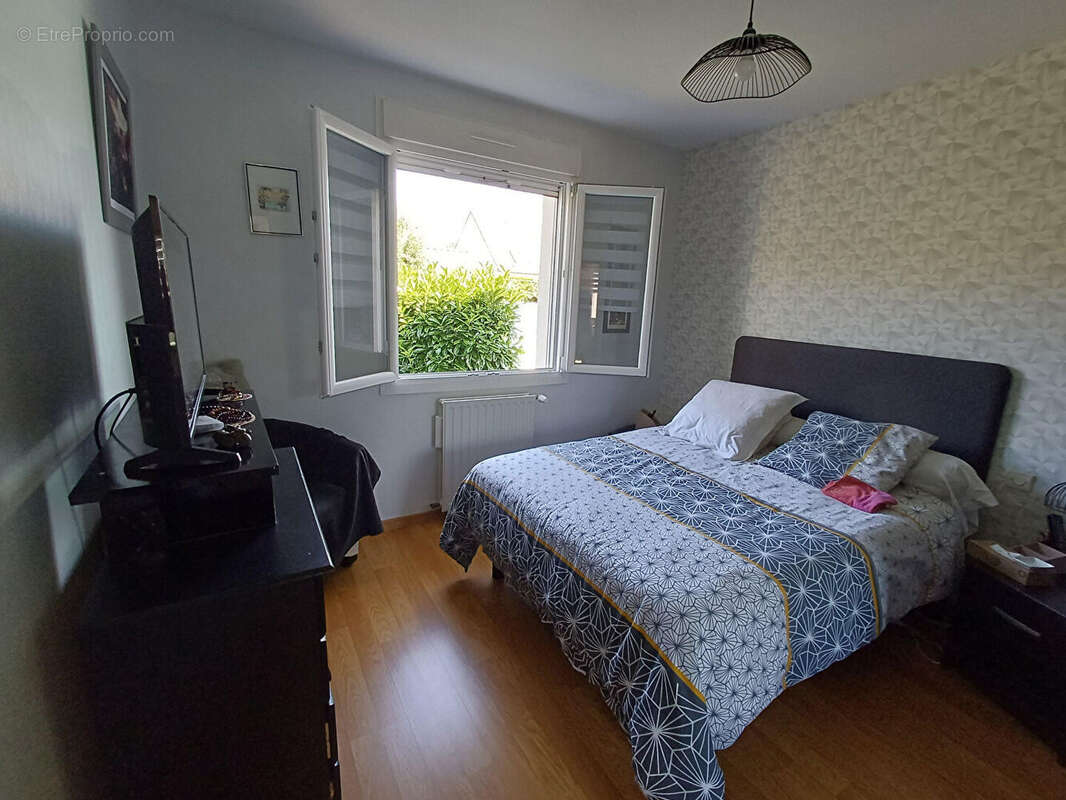 Maison Saint Berthevin 5 pièce(s) 90 m2 - photo 8