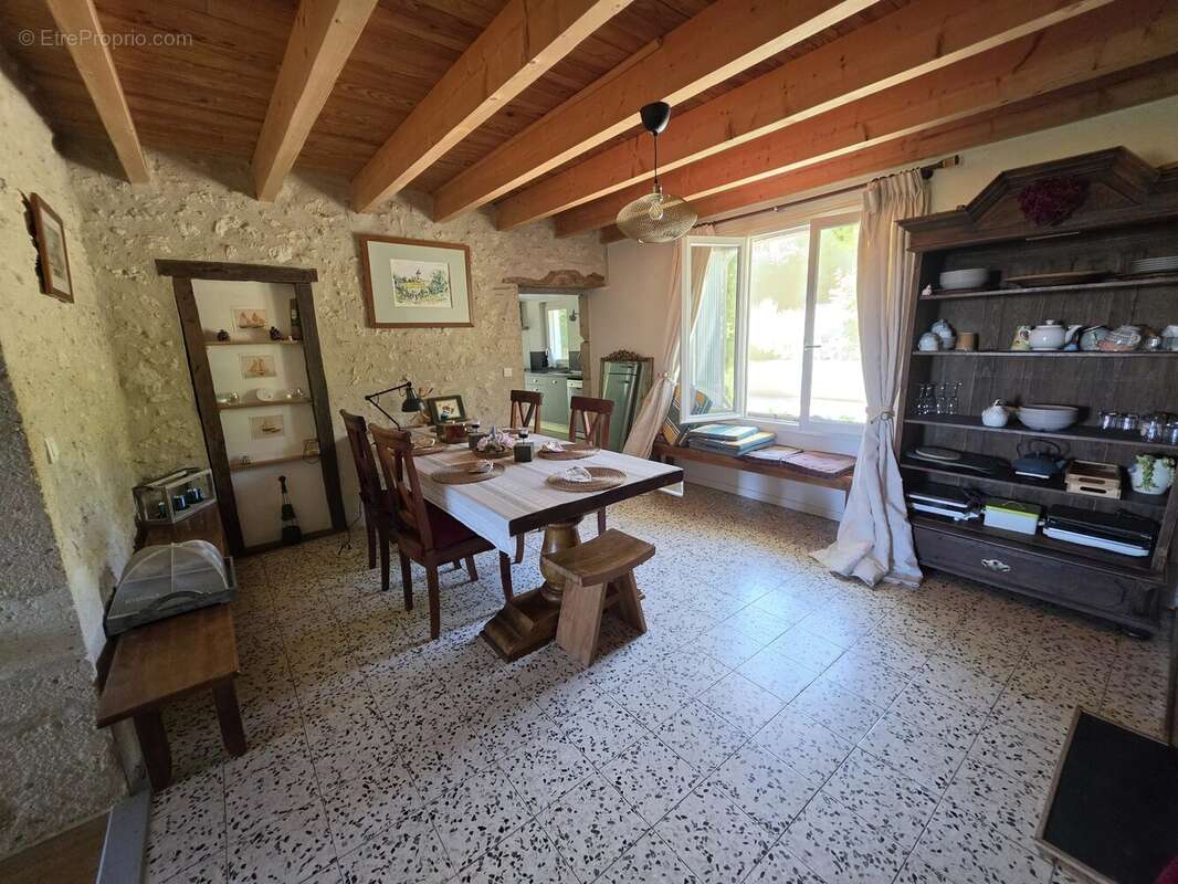 Maison à PRAYSSAS