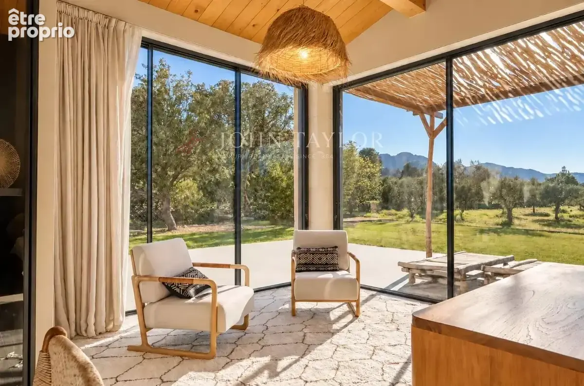 Propriété contemporaine face aux Alpilles à Eygalières - photo 10