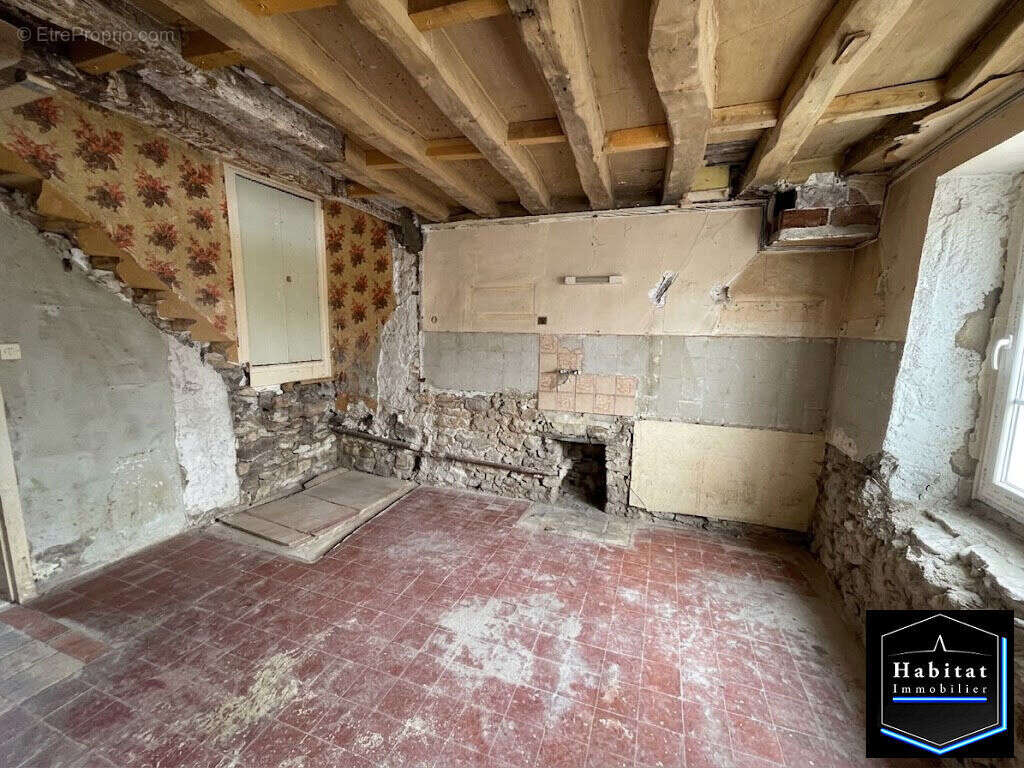 Maison à NANTEUIL-LE-HAUDOUIN