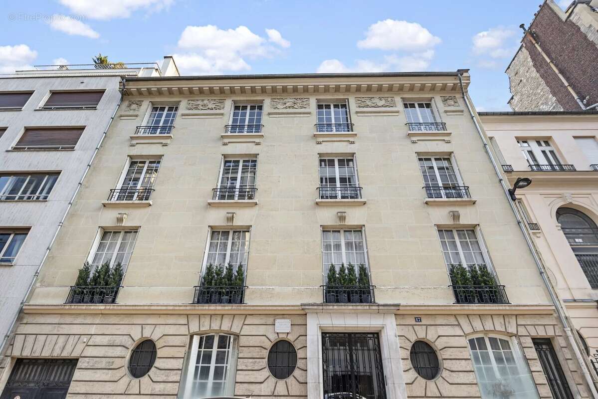 Appartement 190 m² à Paris-16e  - photo 25