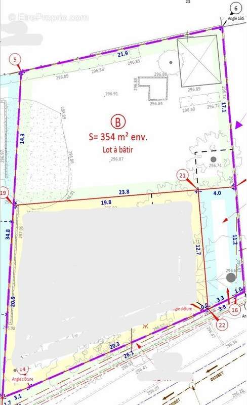 Terrain à AMBERIEUX-EN-DOMBES