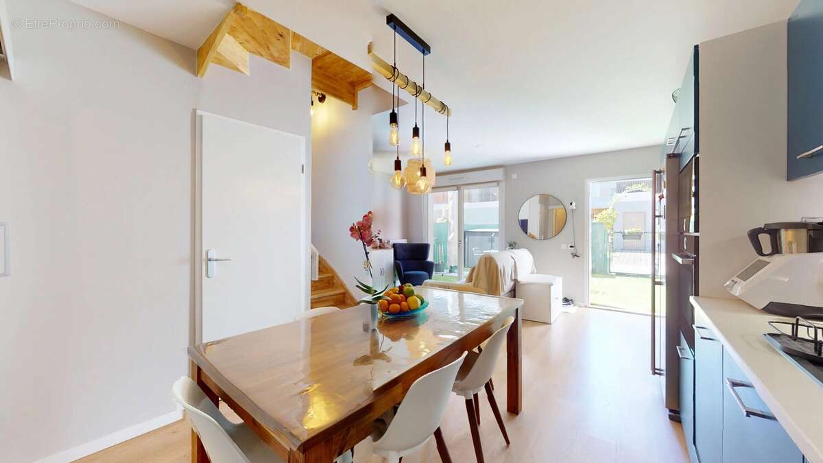 Appartement à BUSSY-SAINT-GEORGES