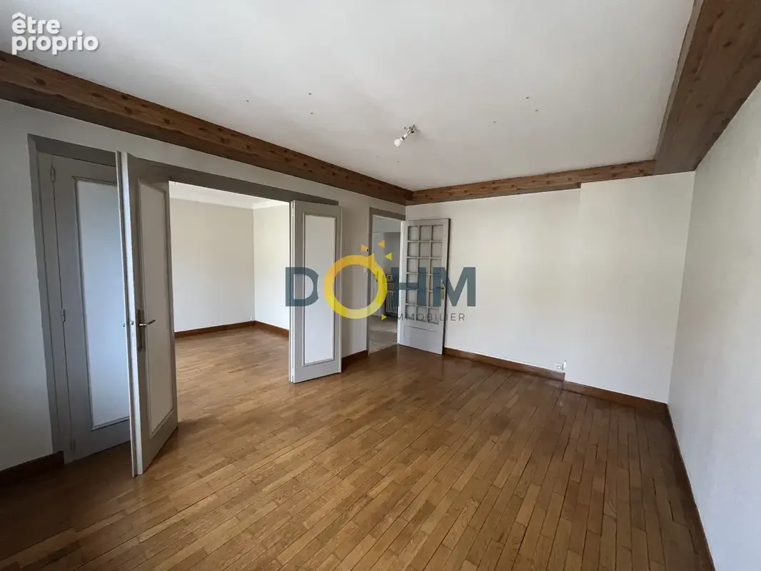 Immeuble de rapport 4 appartements et 4 garages centre st-bonnet-le-chateau - photo 10