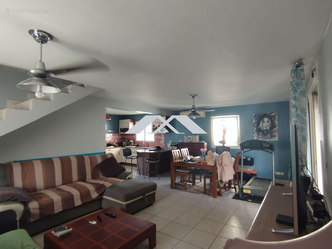 Maison à SAINTE-SUZANNE