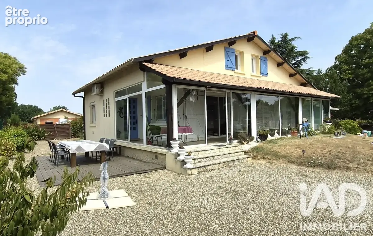 Photo 1 - Maison à MONTBETON