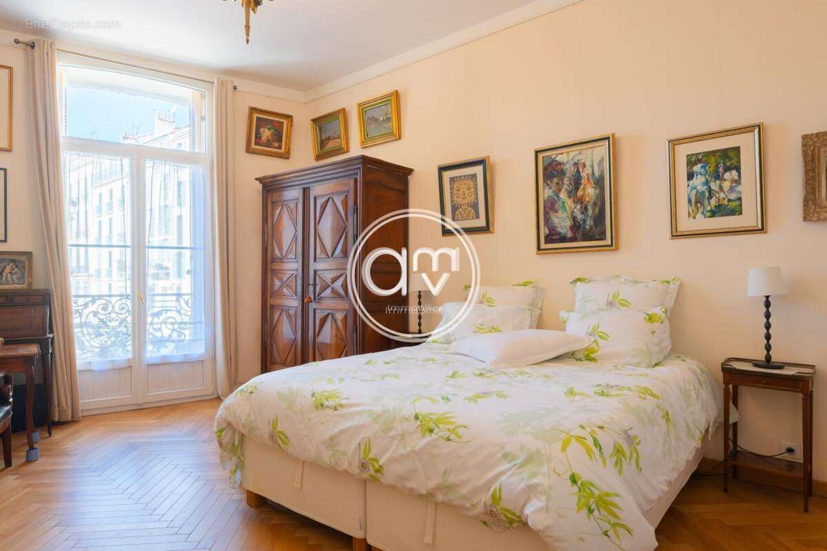 Appartement à HYERES