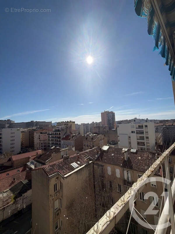 Appartement à MARSEILLE-5E