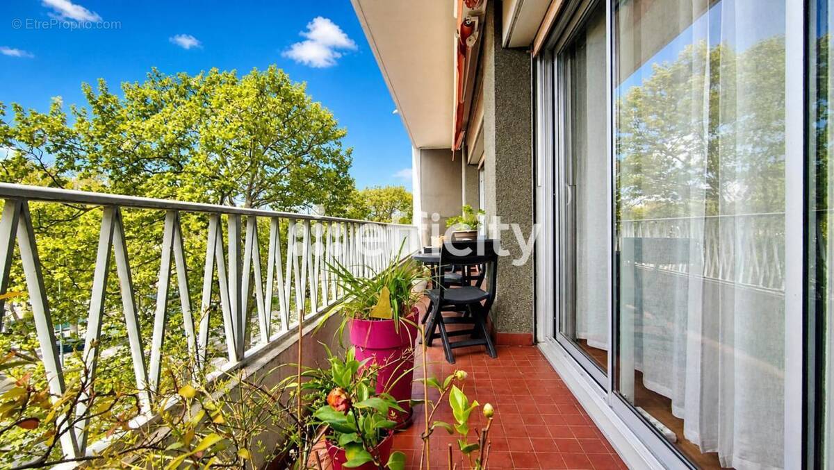 Appartement à SAINT-ETIENNE