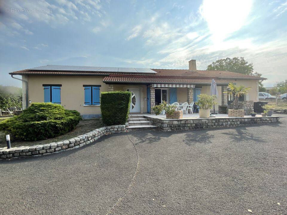 Maison à BAS-ET-LEZAT