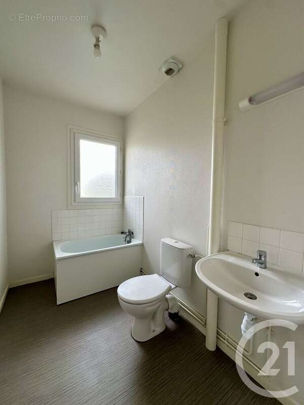 Maison à THIRON-GARDAIS