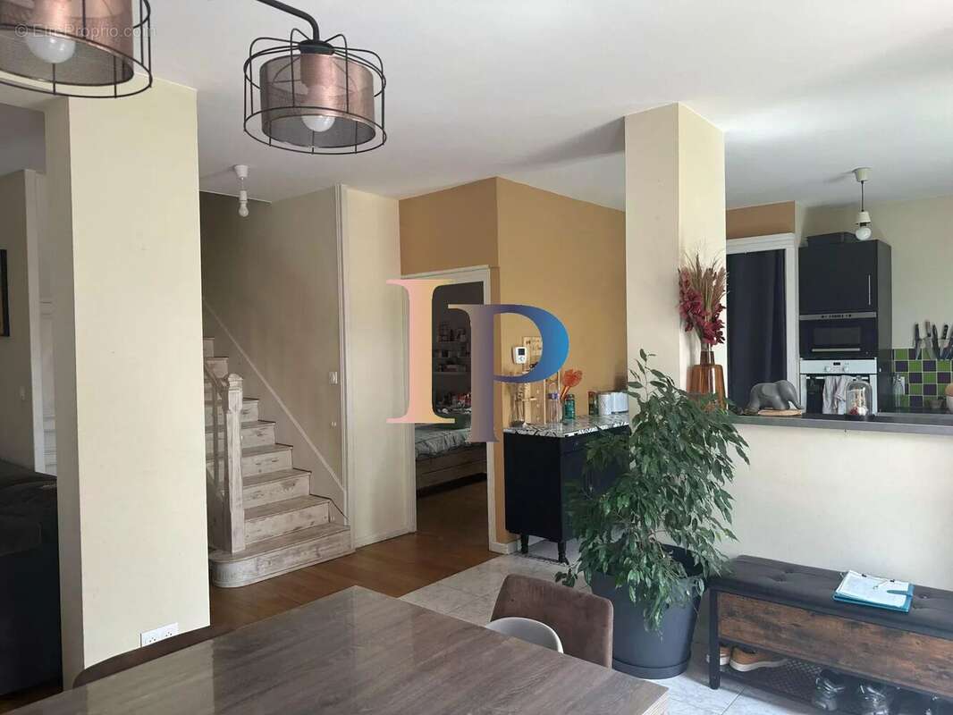 Maison à PARAY-LE-MONIAL