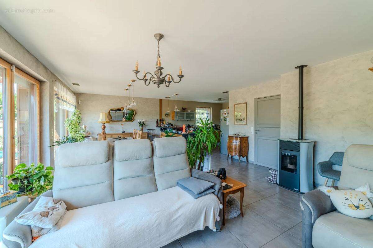 Maison de 4 pièces de 130 m² à La Chapelle - photo 6