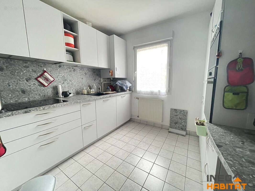 Appartement à LA MEZIERE