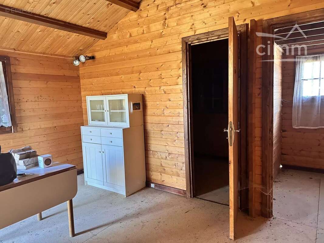 Maison à CONGIS-SUR-THEROUANNE