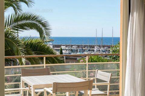 Appartement à THEOULE-SUR-MER