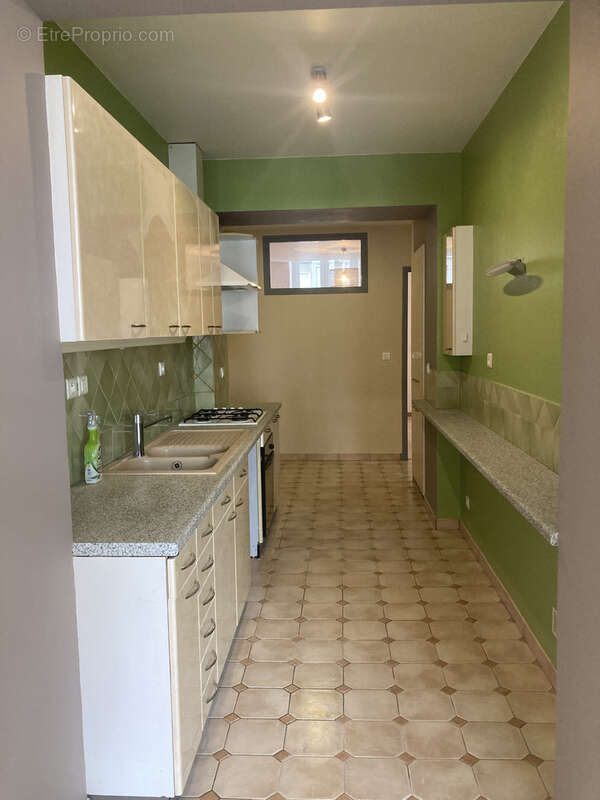 CENTRE-VILLE ANNONAY, bel appartement de 80m2. - photo 3