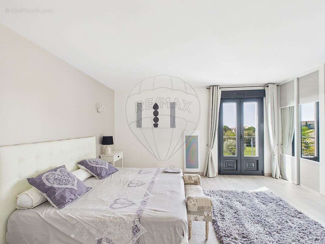 Maison à MESCHERS-SUR-GIRONDE