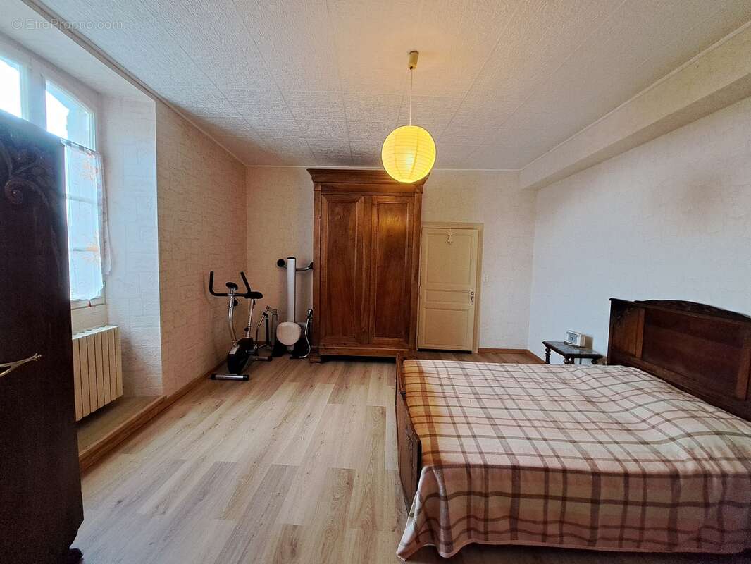 Appartement à AUBETERRE-SUR-DRONNE