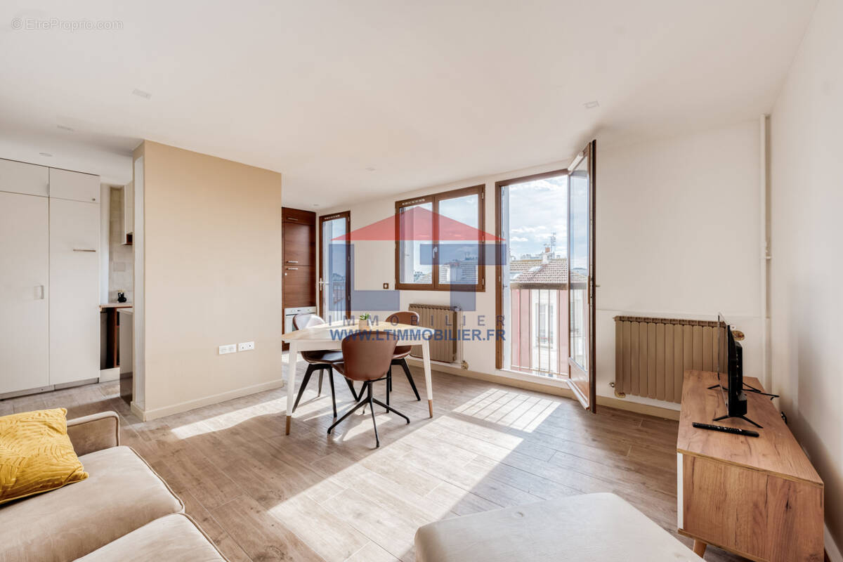 Appartement à PARIS-20E