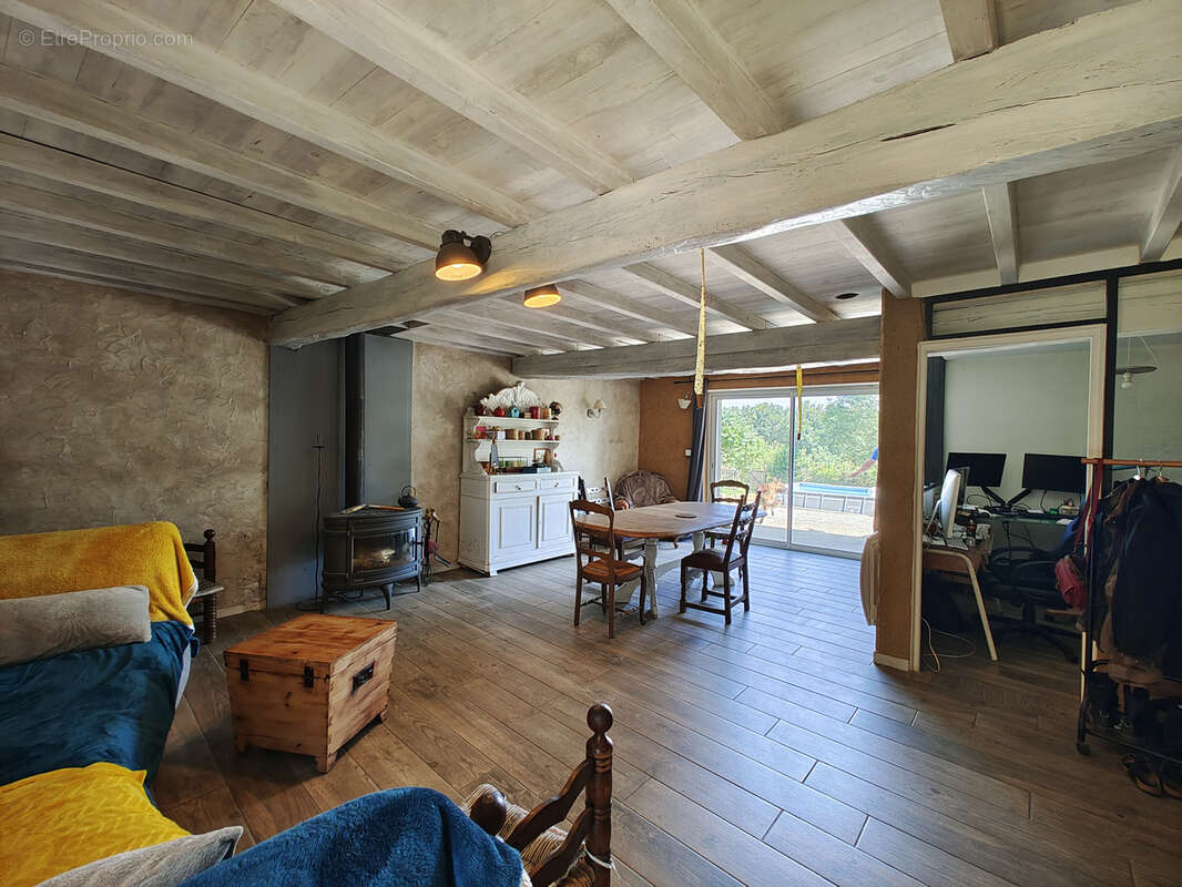 Maison à TERREBASSE