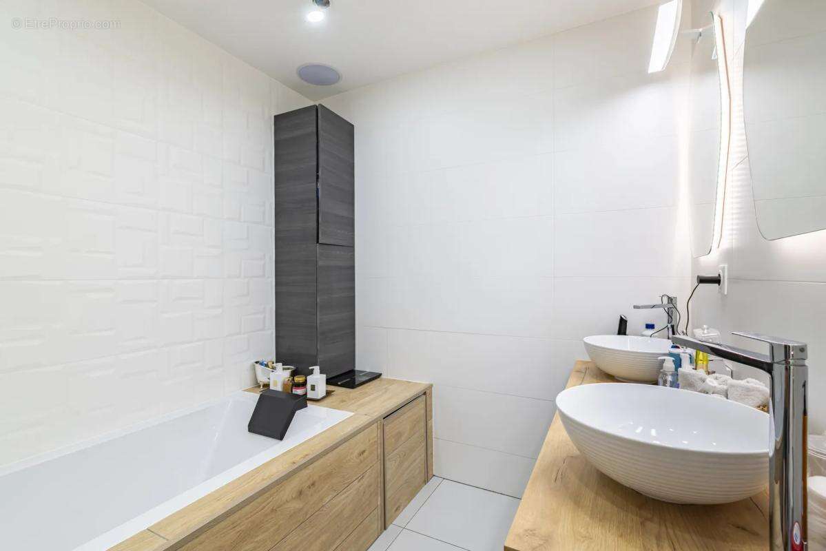 Maison de 10 pièces de 228 m² à Sarcelles - photo 13