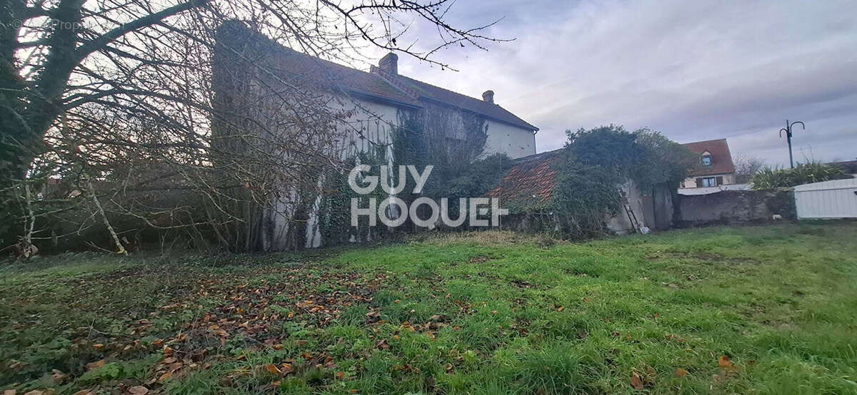 Maison à MEZIERES-SUR-SEINE