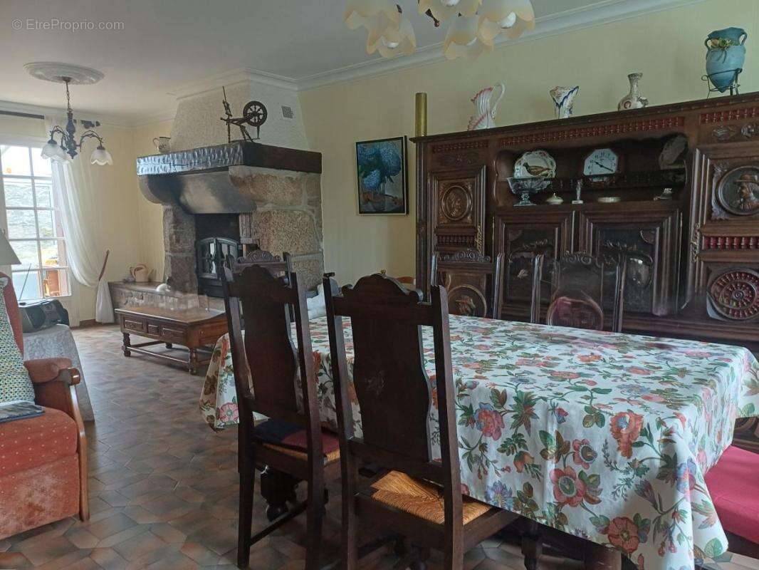 Maison à LANVAUDAN