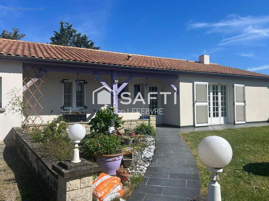 Photo 6 - Maison à THURE