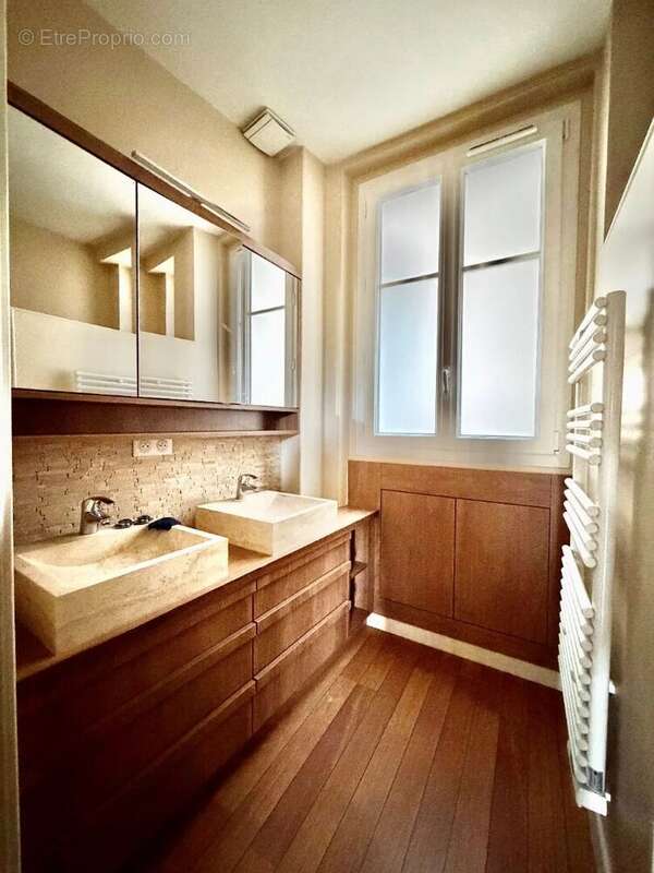 Appartement à BOIS-COLOMBES
