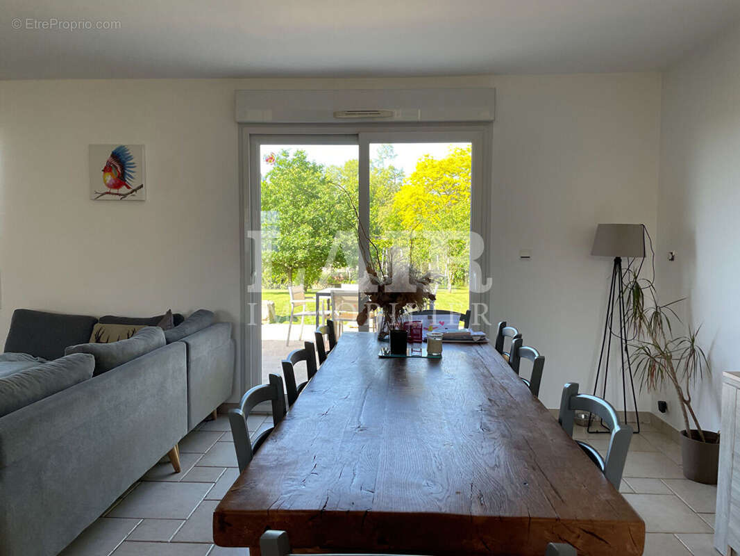 Maison à AILLIERES-BEAUVOIR