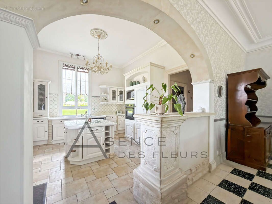 Maison La Saussaye 315 m2 - photo 3
