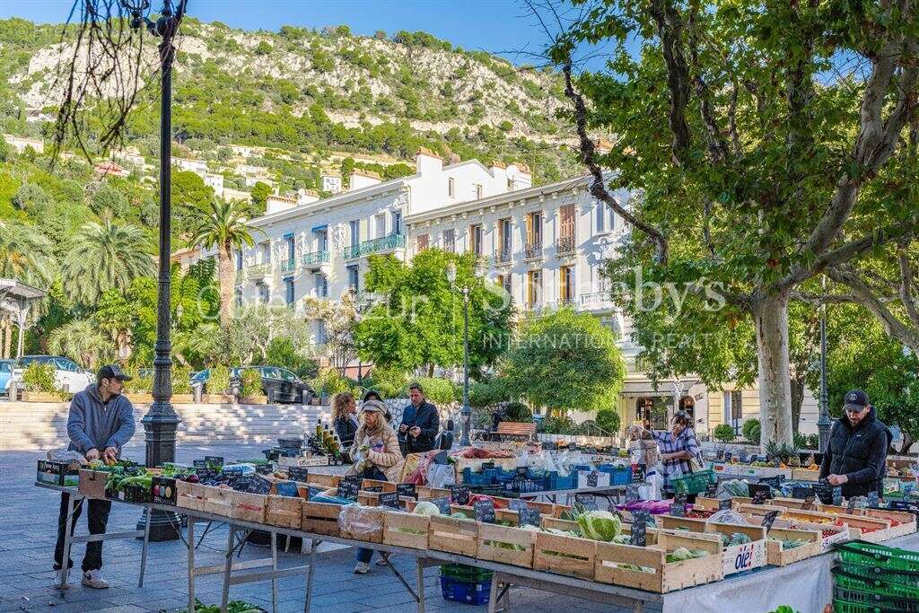 Appartement à BEAULIEU-SUR-MER