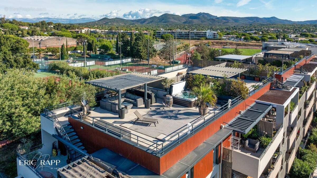 Photo 1 - Appartement à FREJUS