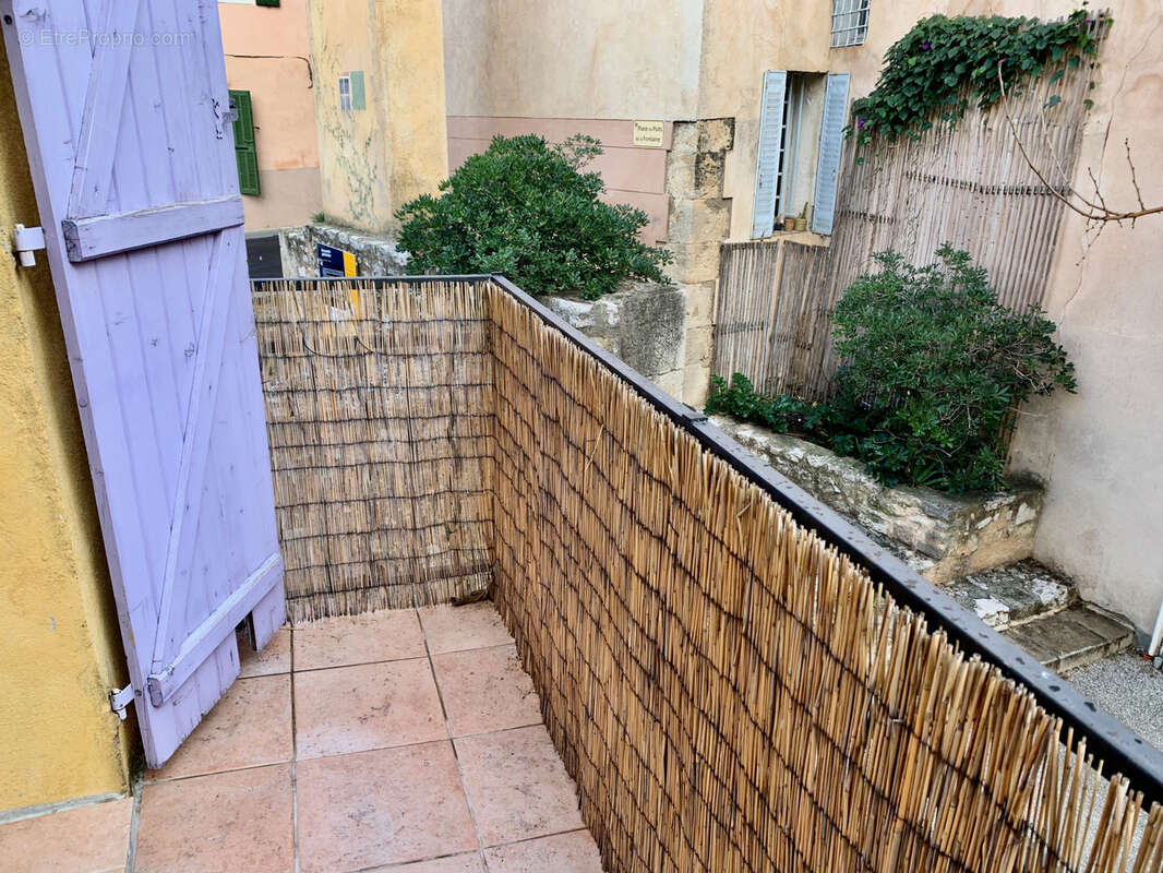 Appartement à TAVERNES