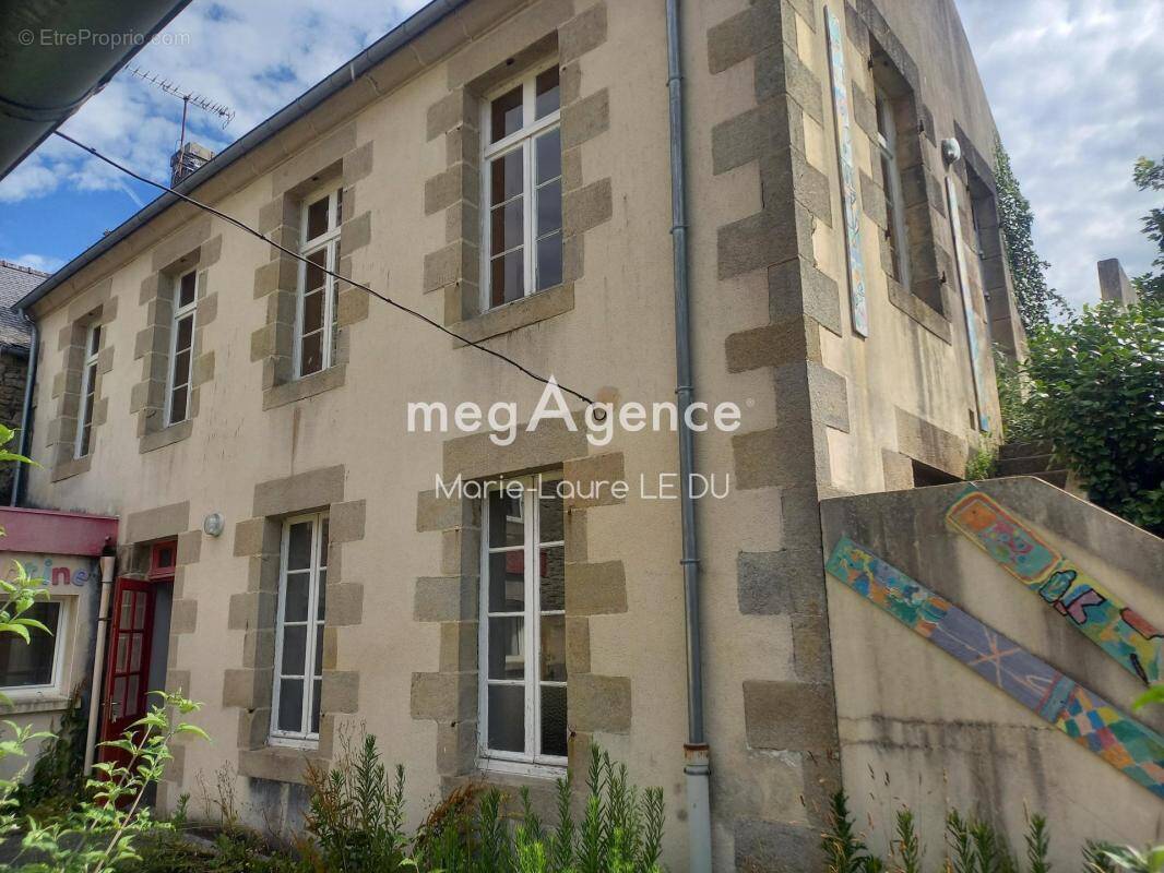 Maison à GUERLESQUIN