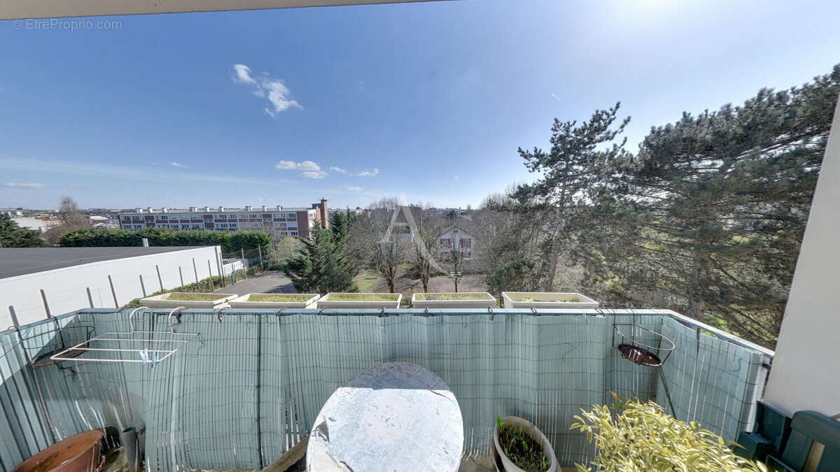 Appartement à LE PERREUX-SUR-MARNE