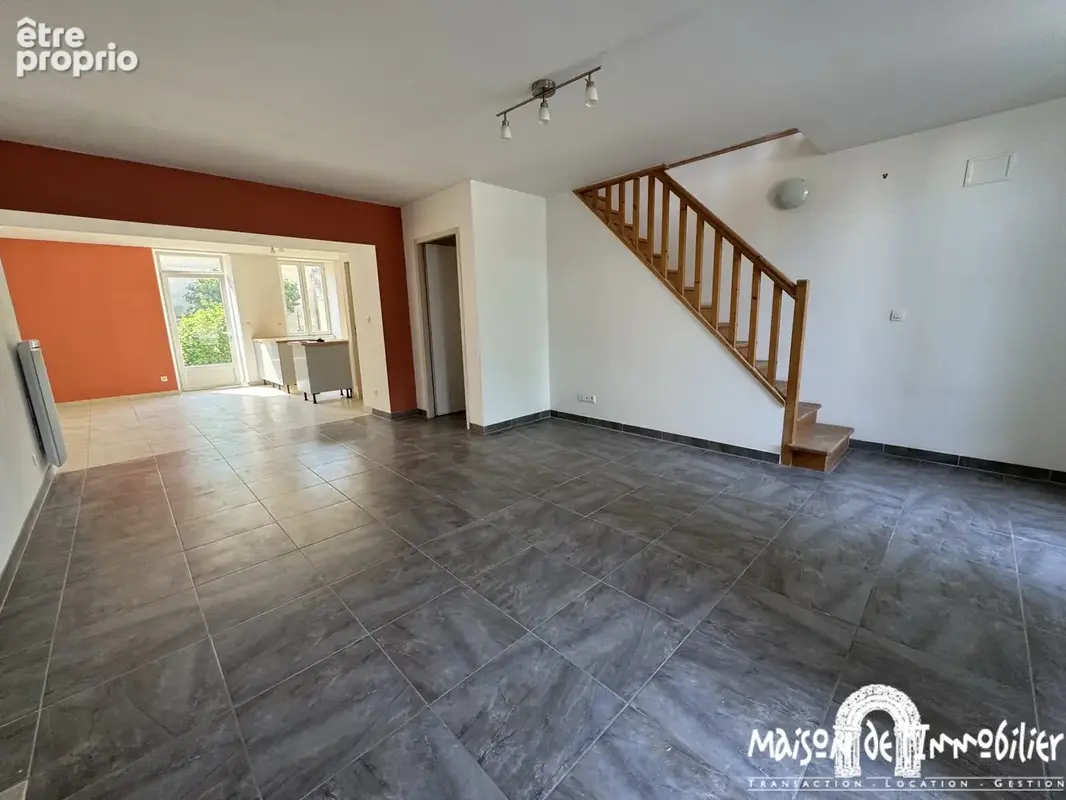 A vendre à VAL-DE-COGNAC - Ensemble immobilier de deux logements - photo 10