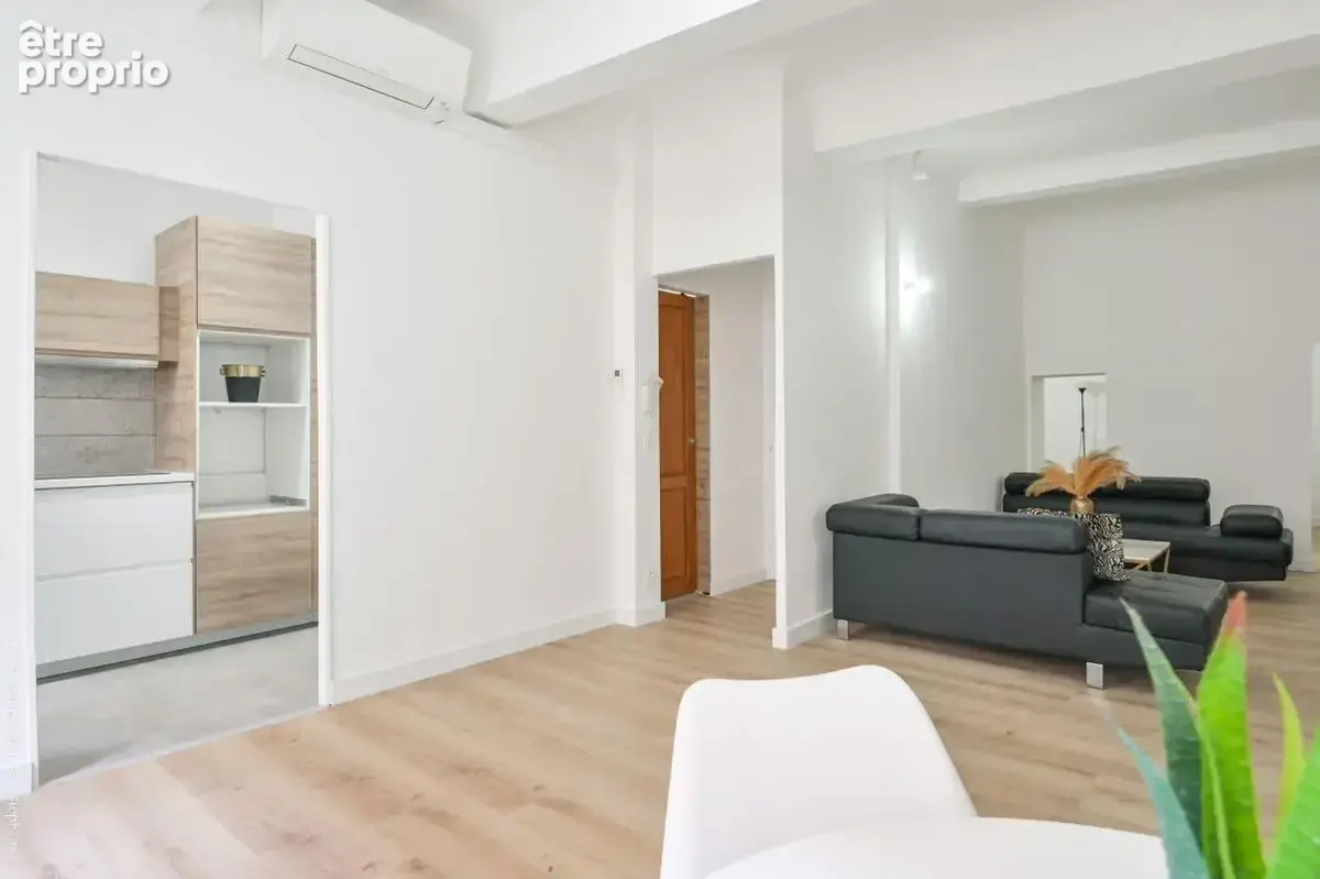 Appartement 2 pièces rénové à vendre dans l'hypercentre de sanary - photo 8
