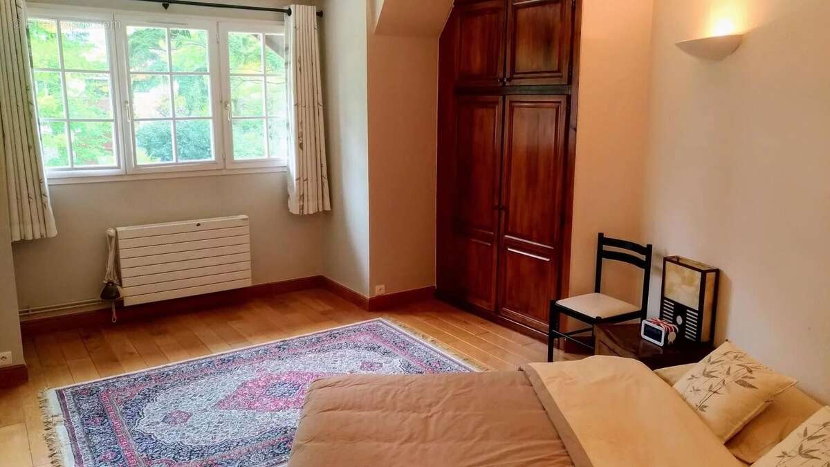 Maison à LES LOGES-EN-JOSAS