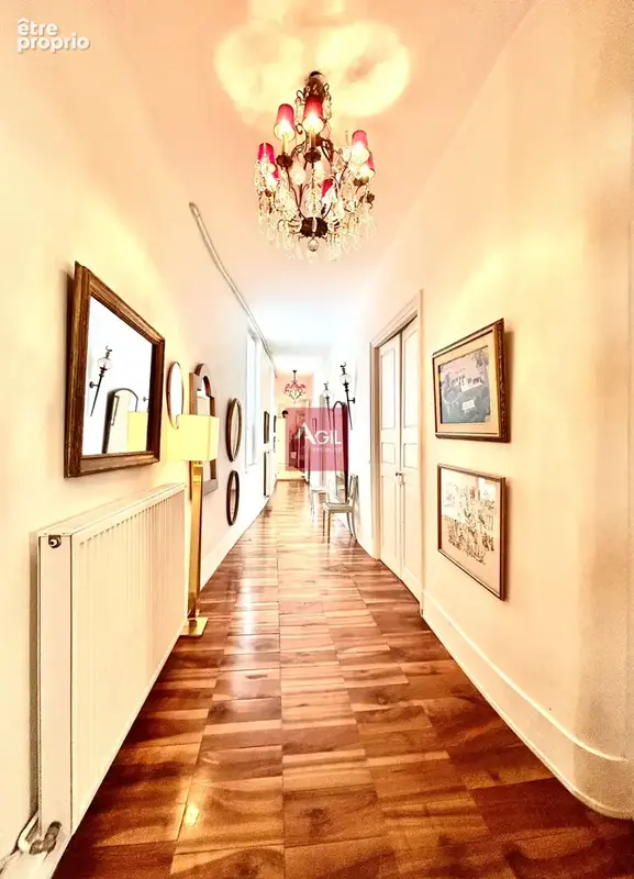 GRENOBLE - Rue Raoul Blanchard : T7 en duplex de 260m2 - photo 18