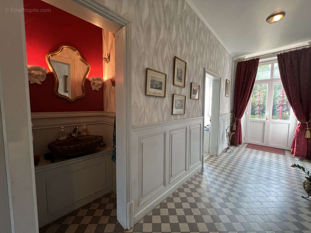 Maison à LE CHATELET