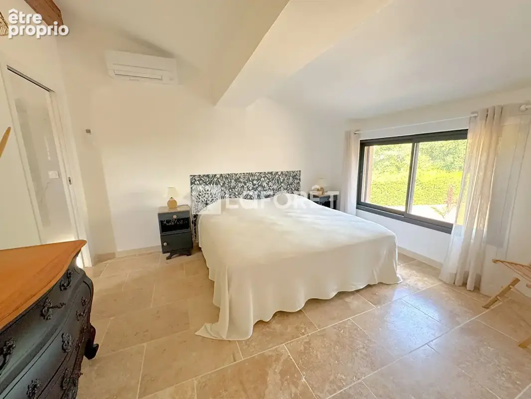 Villa avec piscine sur St-Maximin 170 m² 6 pièces - photo 10