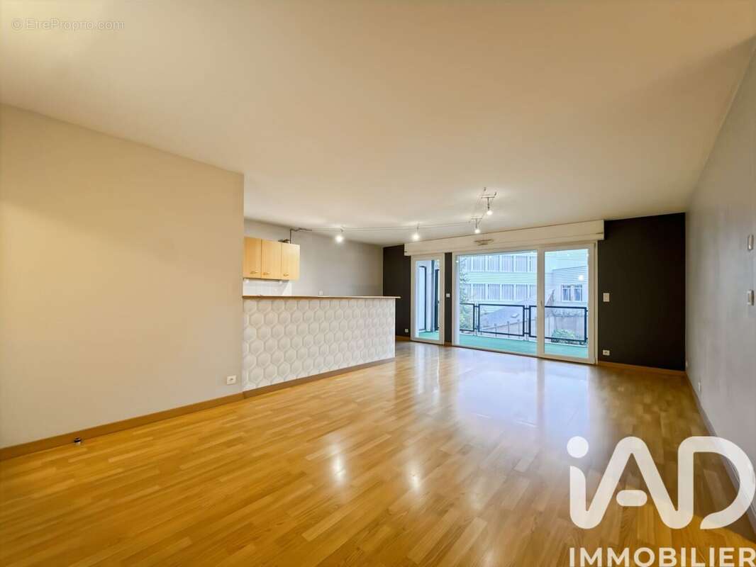 Photo 3 - Appartement à LAVAL